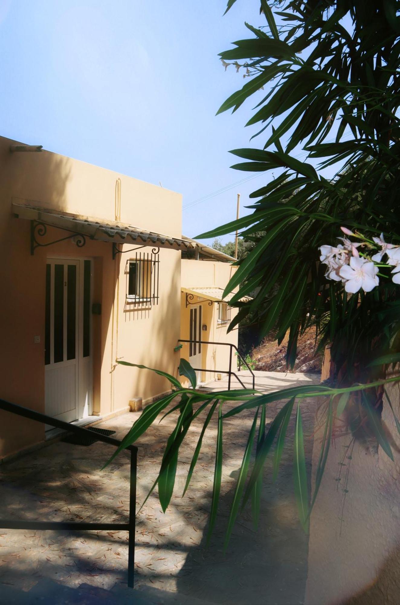 Kaminaki Seaview Apartment *